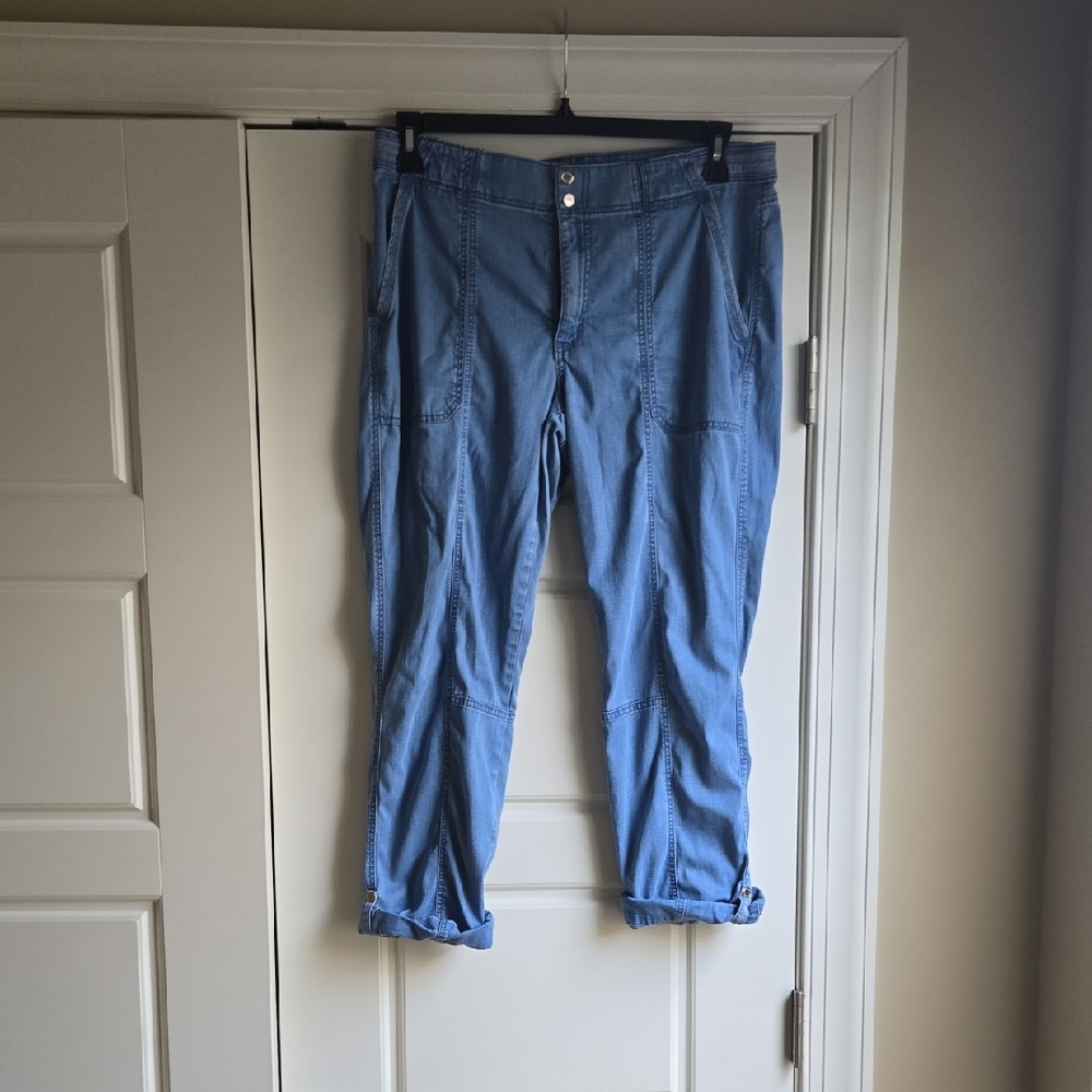 White House Black Market Blue Ankle Cropped Pants
